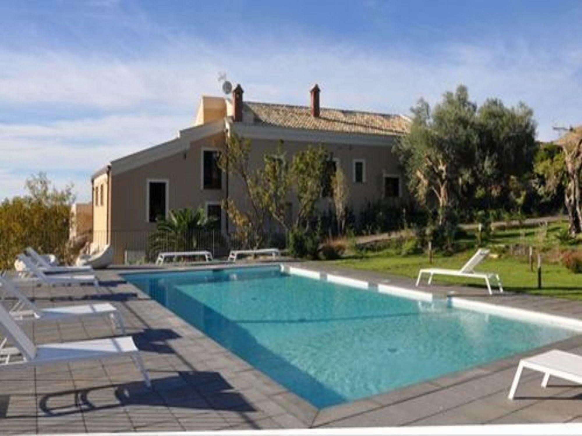 Vecchia Dimora Resort Centuripe Exterior foto