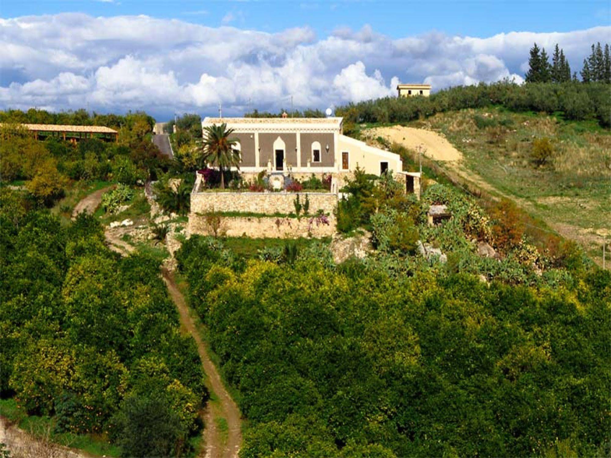 Vecchia Dimora Resort Centuripe Exterior foto