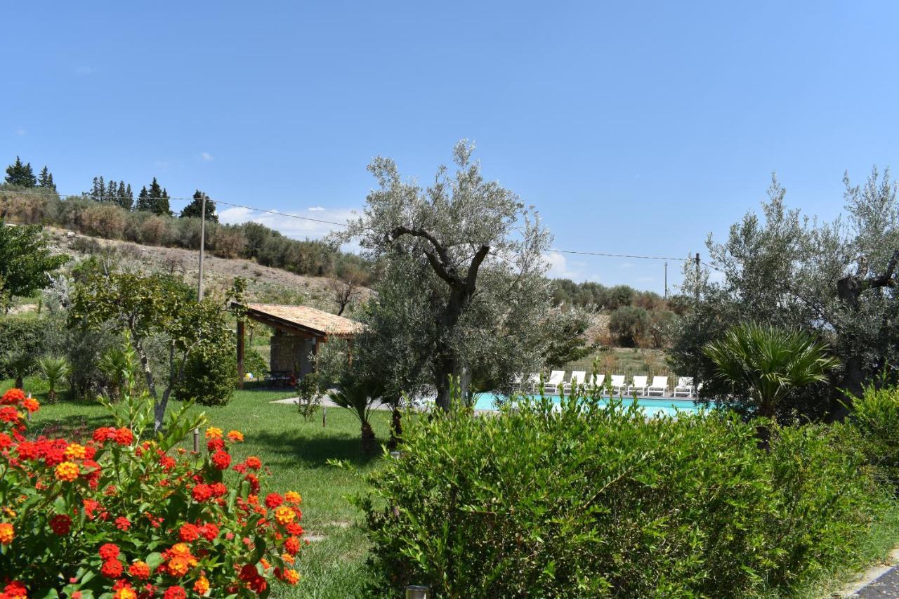 Vecchia Dimora Resort Centuripe Exterior foto